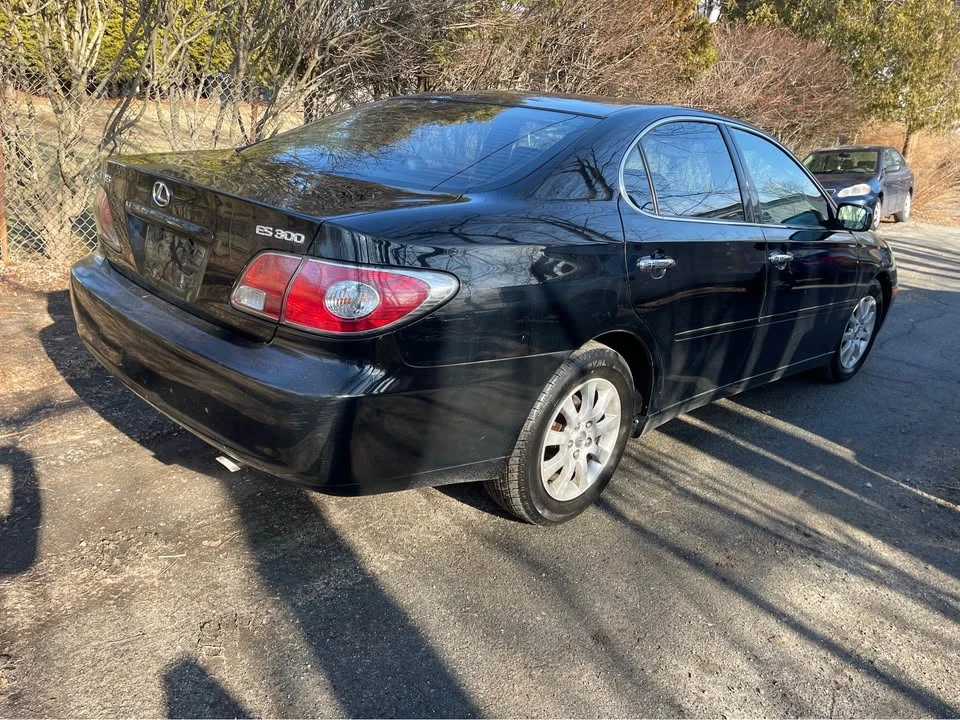 2003 Lexus ES 3rd Gen - Image 6 of 13