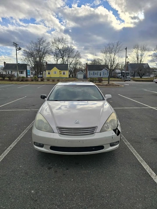 2003 Lexus ES 4th Gen - Image 8 of 14