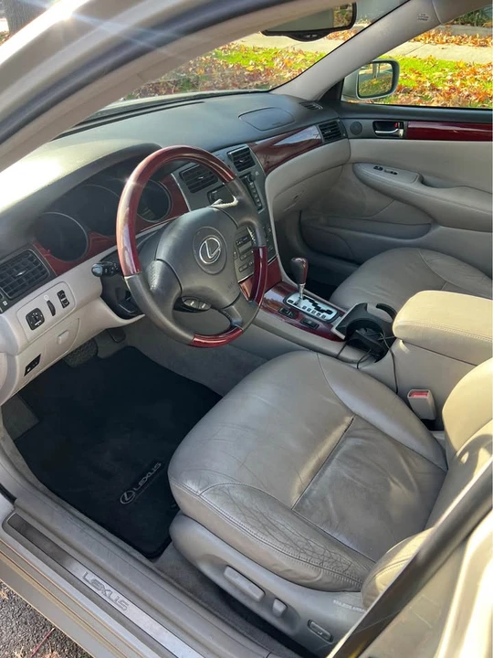 2003 Lexus ES 3rd Gen - Image 8 of 11