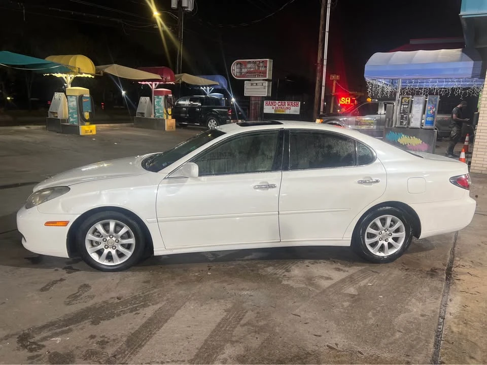 2003 Lexus ES 3rd Gen - Image 4 of 4
