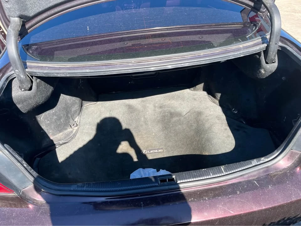 2003 Lexus ES 3rd Gen - Image 11 of 13