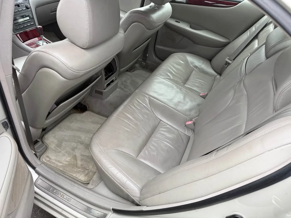 2003 Lexus ES 4th Gen - Image 4 of 6