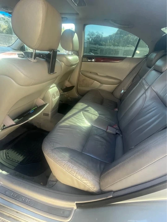 2003 Lexus ES 3rd Gen - Image 4 of 11