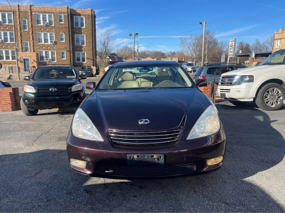 2003 Lexus ES 3rd Gen - Image 2 of 20