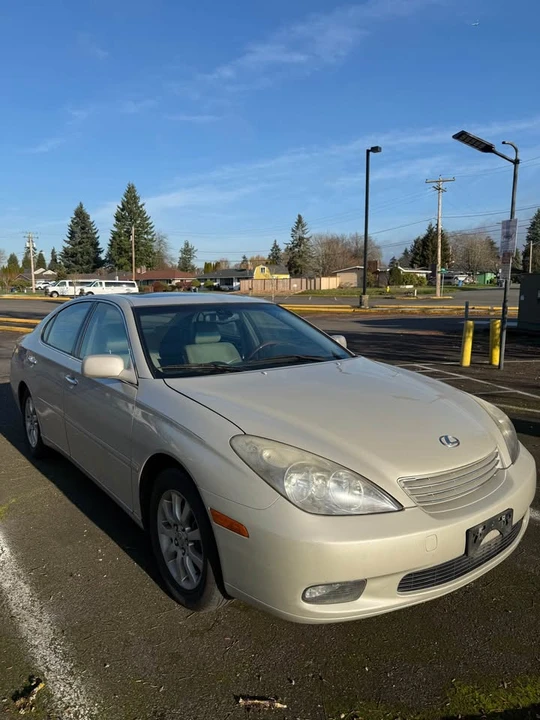 2003 Lexus ES 4th Gen - Image 2 of 7