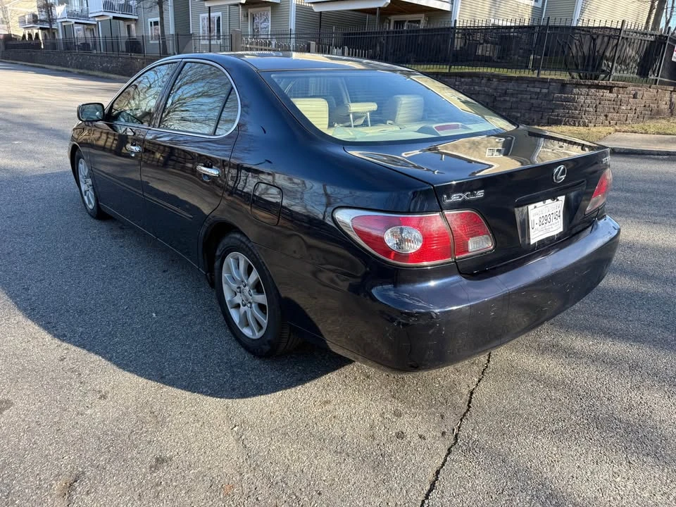 2003 Lexus ES 4th Gen - Image 2 of 19
