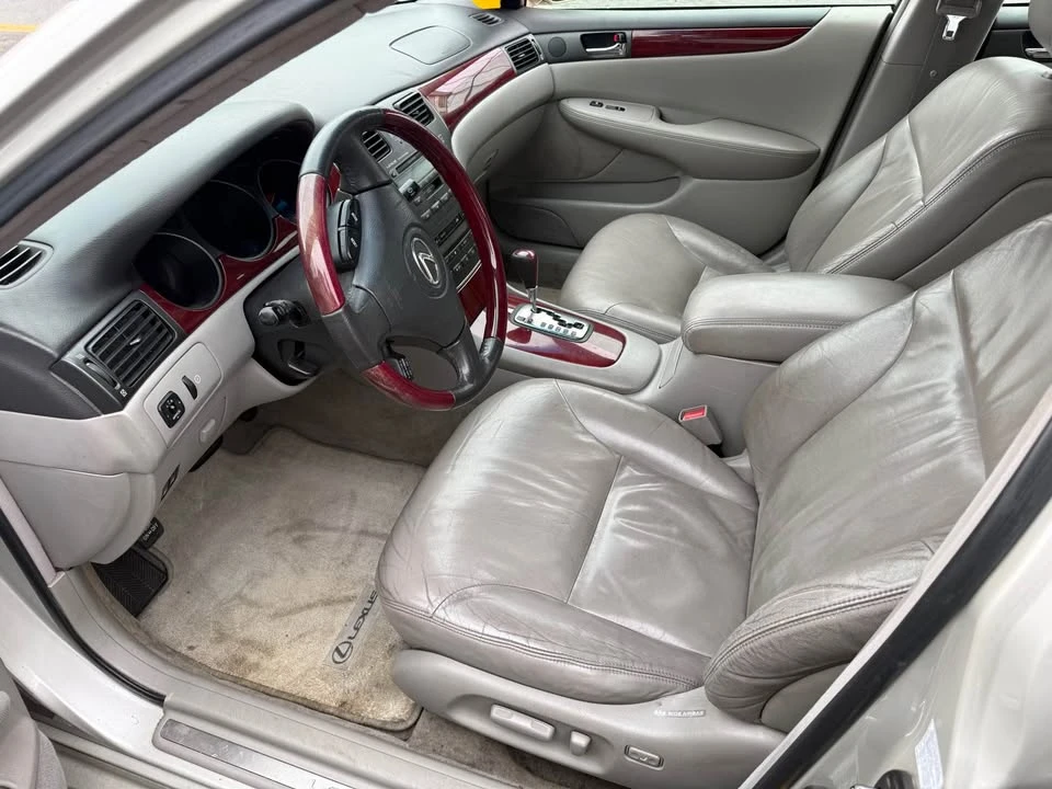 2003 Lexus ES 4th Gen - Image 3 of 6