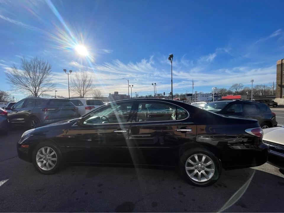2003 Lexus ES 3rd Gen - Image 7 of 20