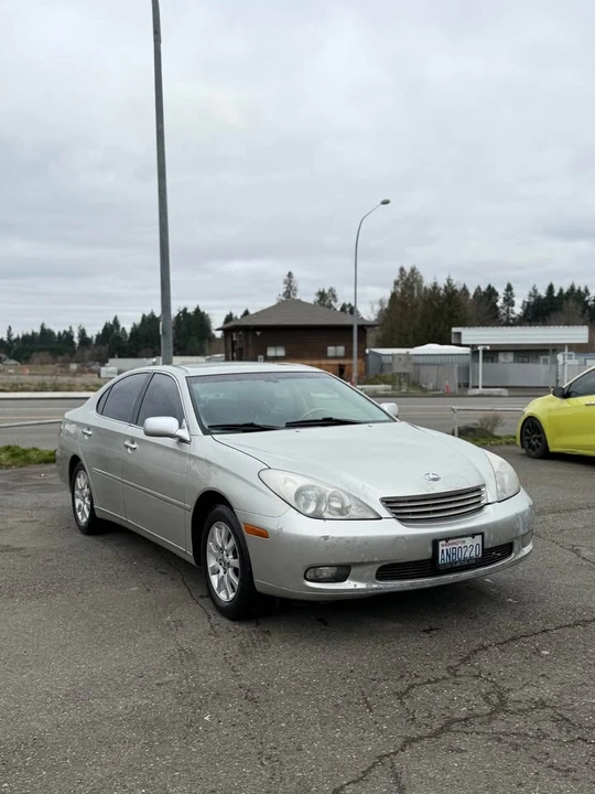 2003 Lexus ES 4th Gen - Image 2 of 6