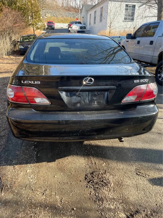 2003 Lexus ES 3rd Gen - Image 5 of 13