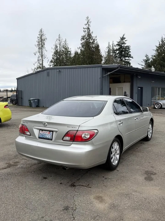 2003 Lexus ES 4th Gen - Image 3 of 6