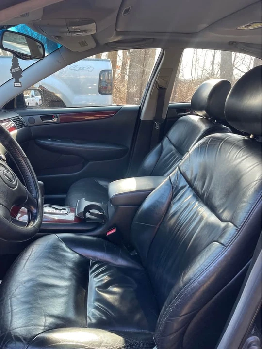 2003 Lexus ES 3rd Gen - Image 9 of 13