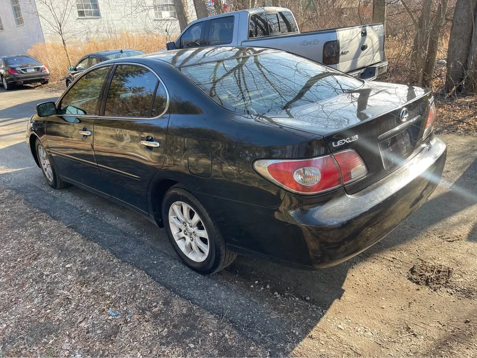 2003 Lexus ES 3rd Gen - Image 4 of 13