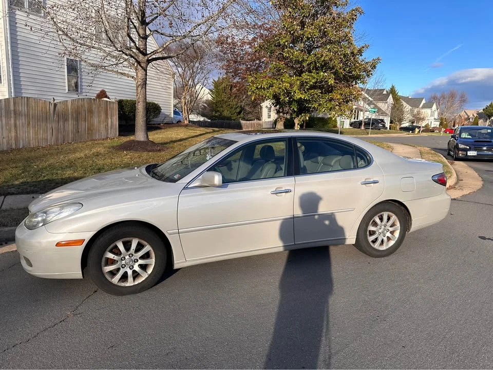 2003 Lexus ES 3rd Gen - Image 6 of 13