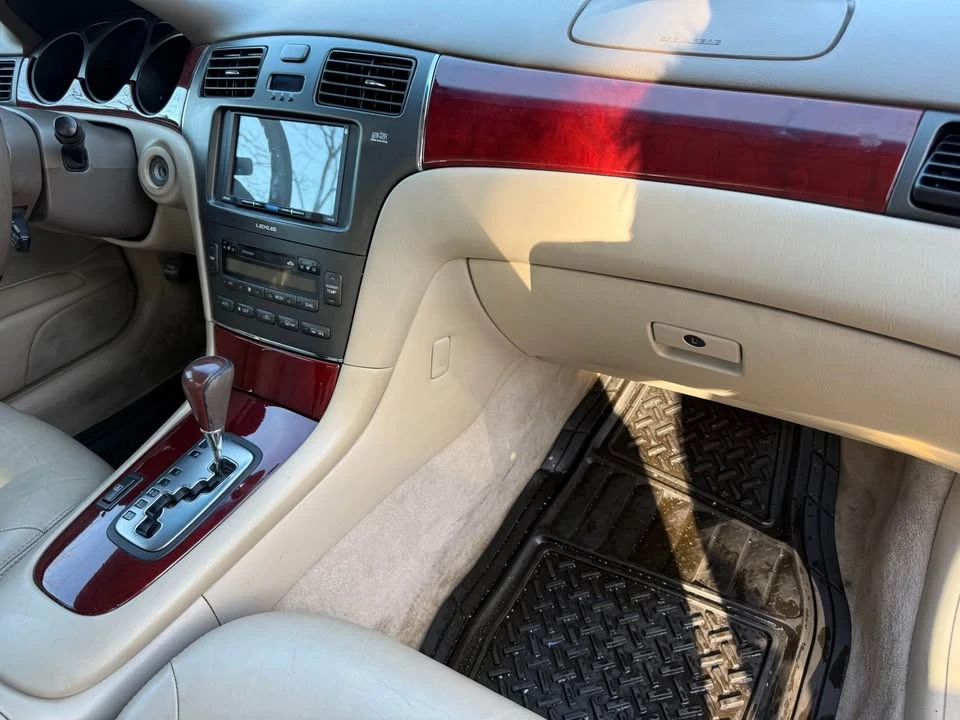 2003 Lexus ES 4th Gen - Image 6 of 19