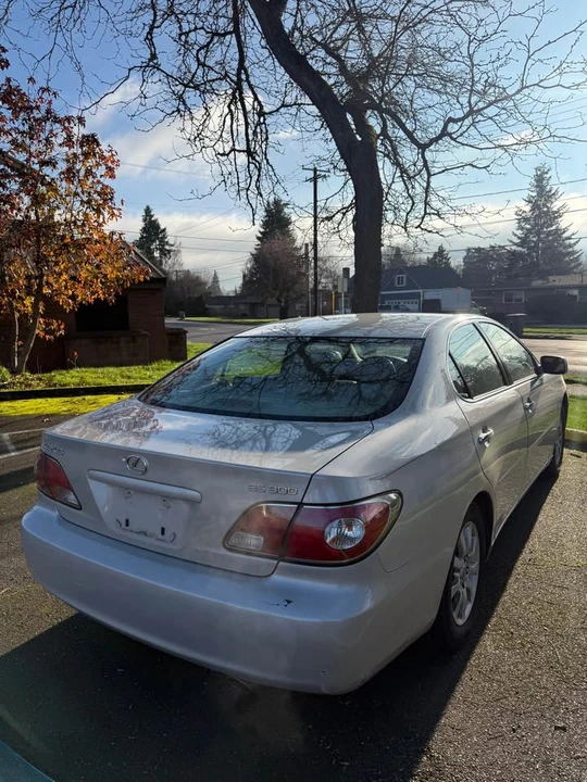 2003 Lexus ES 4th Gen - Image 3 of 7