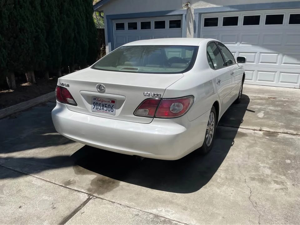 2003 Lexus ES 4th Gen - Image 12 of 19