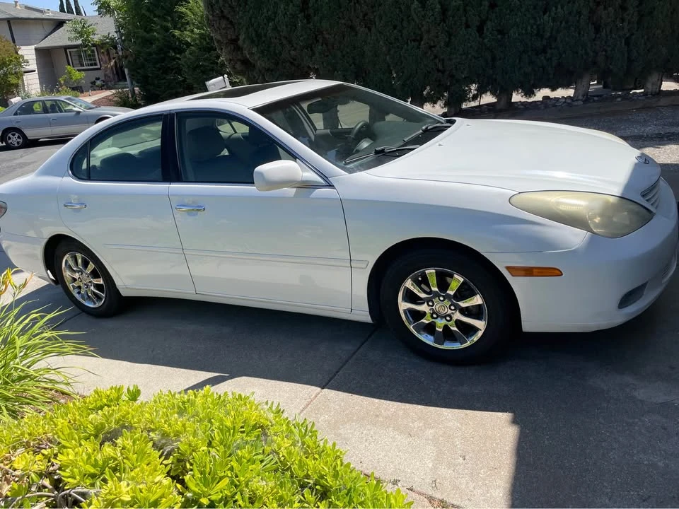 2003 Lexus ES 4th Gen - Image 14 of 19