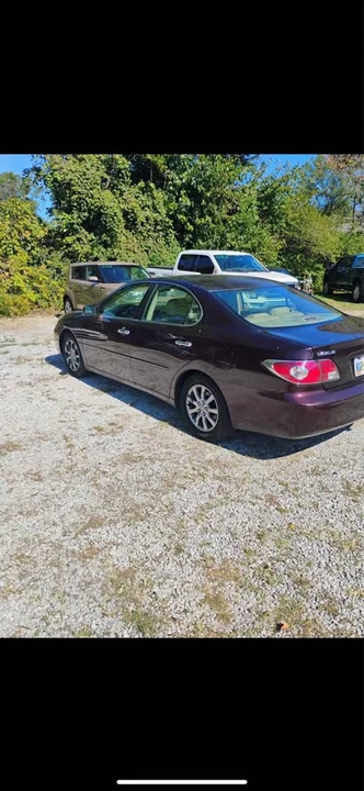 2003 Lexus ES 3rd Gen - Image 2 of 3