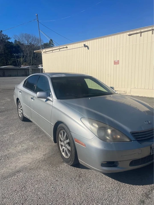 2003 Lexus ES 3rd Gen - Image 9 of 11