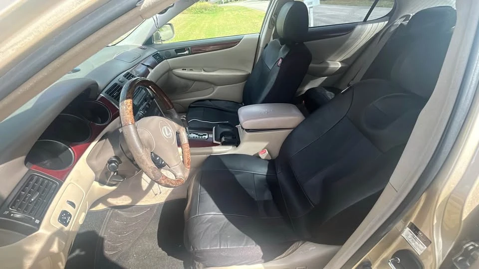 2003 Lexus ES 4th Gen - Image 5 of 9