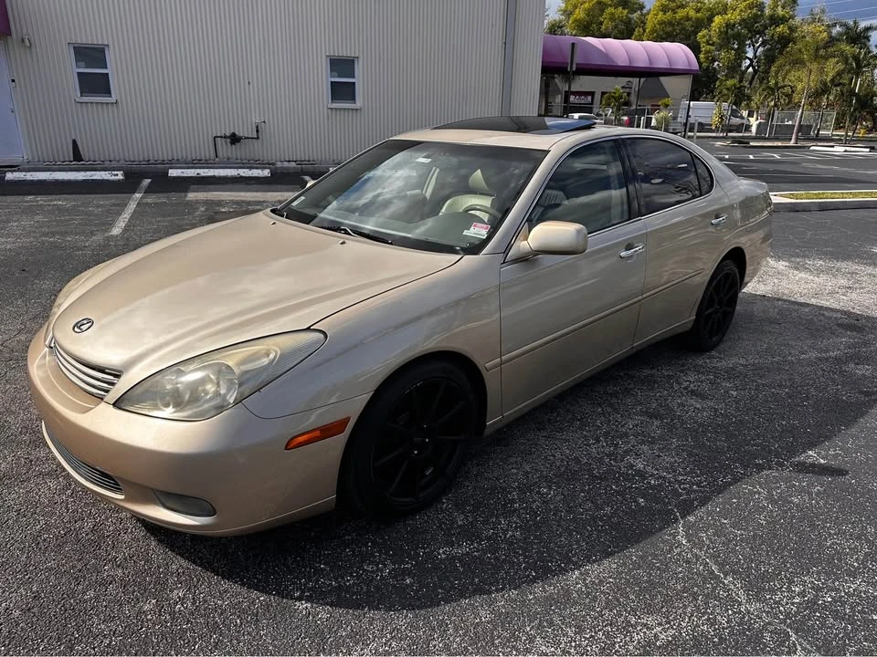 2003 Lexus ES 3rd Gen - Image 12 of 12