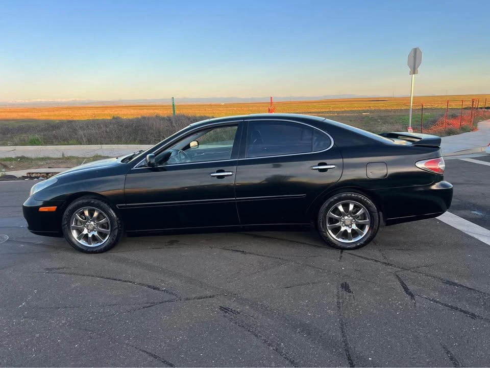 2003 Lexus ES 4th Gen - Image 4 of 8