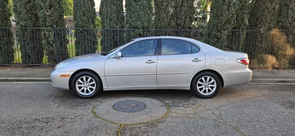 2003 Lexus ES 4th Gen - Image 5 of 13