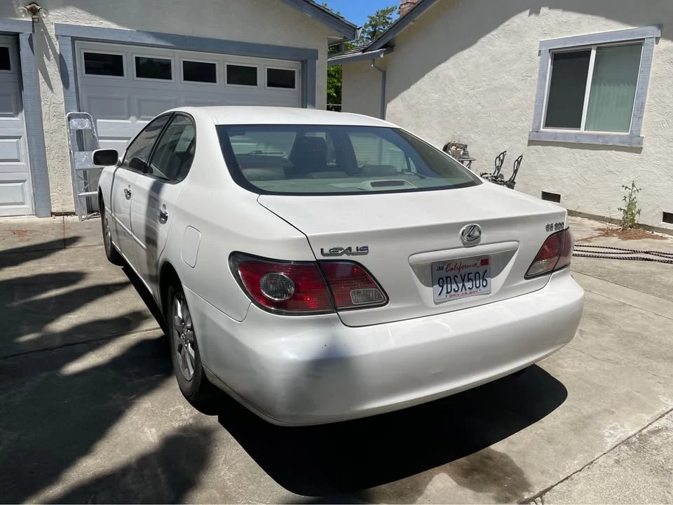 2003 Lexus ES 4th Gen - Image 11 of 19