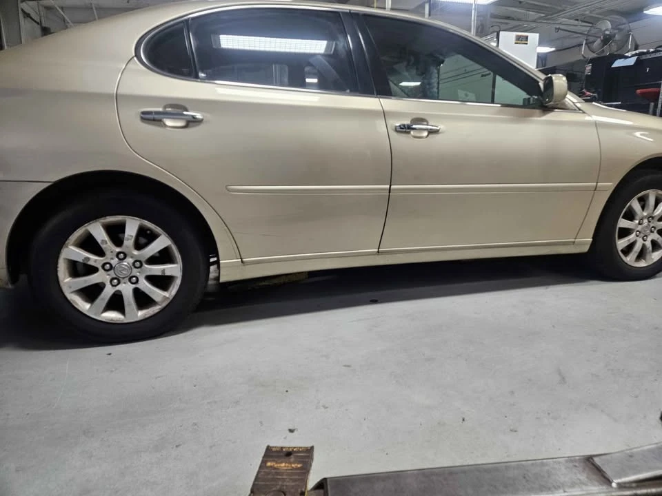 2003 Lexus ES 3rd Gen - Image 6 of 19