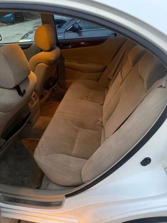 2003 Lexus ES 3rd Gen - Image 5 of 7