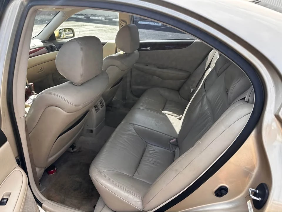 2003 Lexus ES 3rd Gen - Image 6 of 12