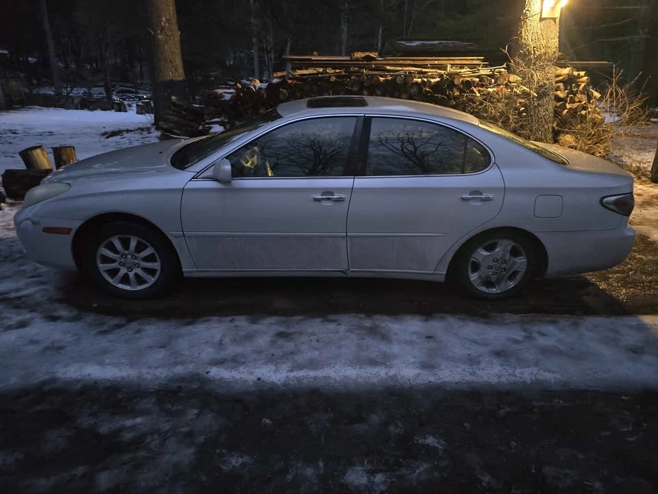 2003 Lexus ES 3rd Gen - Image 4 of 7