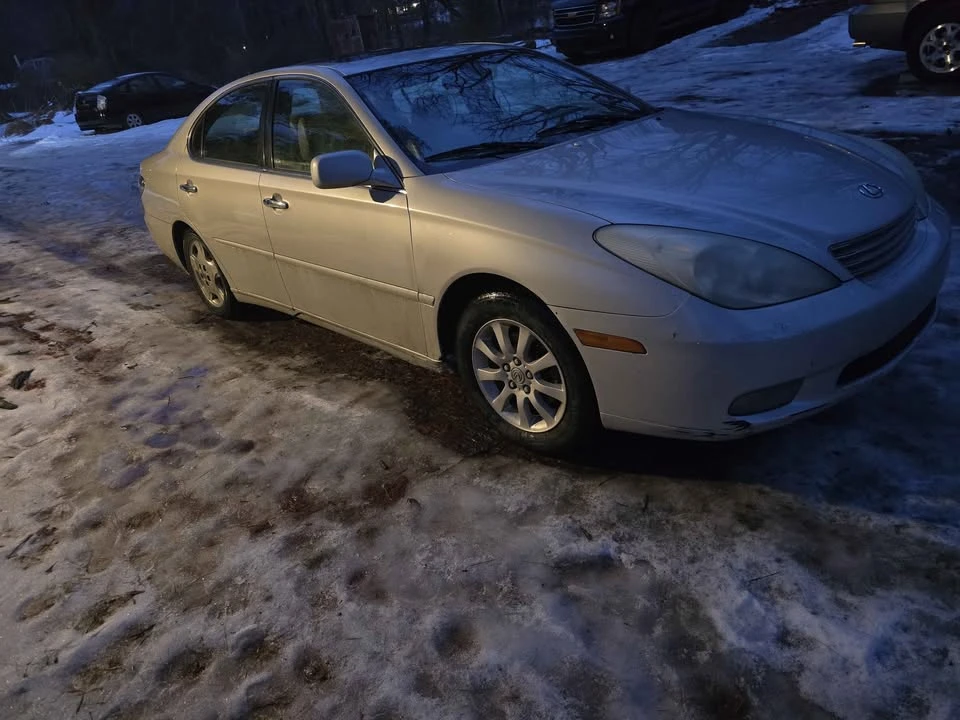 2003 Lexus ES 3rd Gen - Image 2 of 7