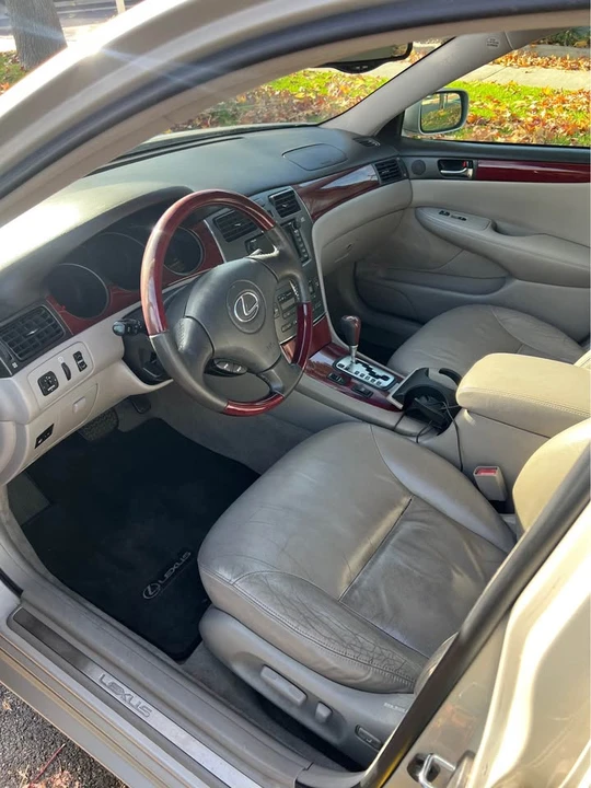 2003 Lexus ES 3rd Gen - Image 8 of 11