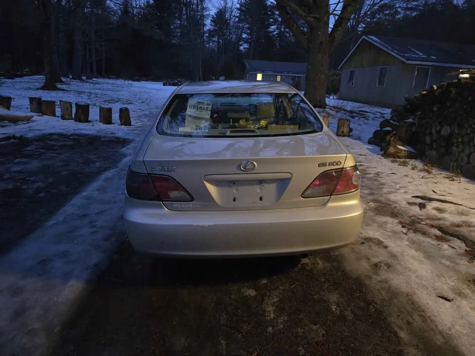 2003 Lexus ES 3rd Gen - Image 3 of 7