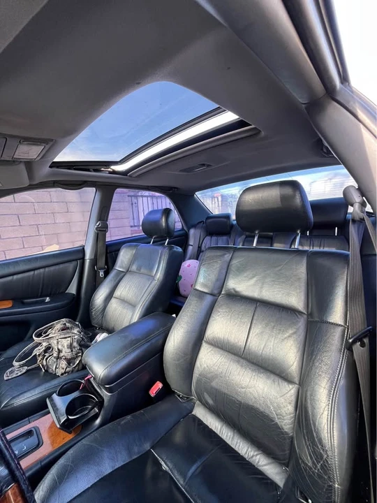2003 Lexus ES 4th Gen - Image 6 of 8