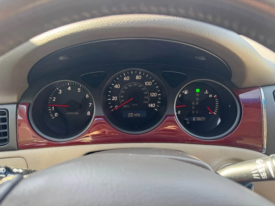 2003 Lexus ES 3rd Gen - Image 9 of 17