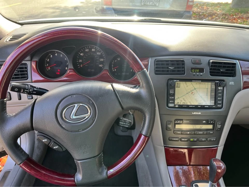2003 Lexus ES 3rd Gen - Image 8 of 8