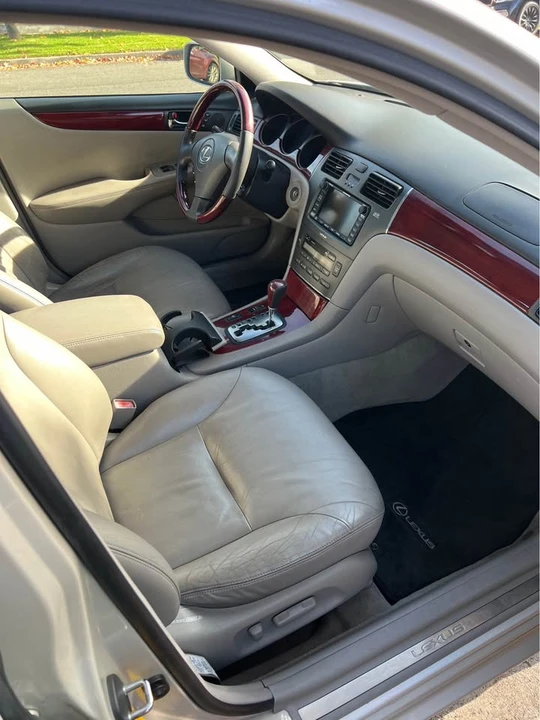 2003 Lexus ES 4th Gen - Image 5 of 9