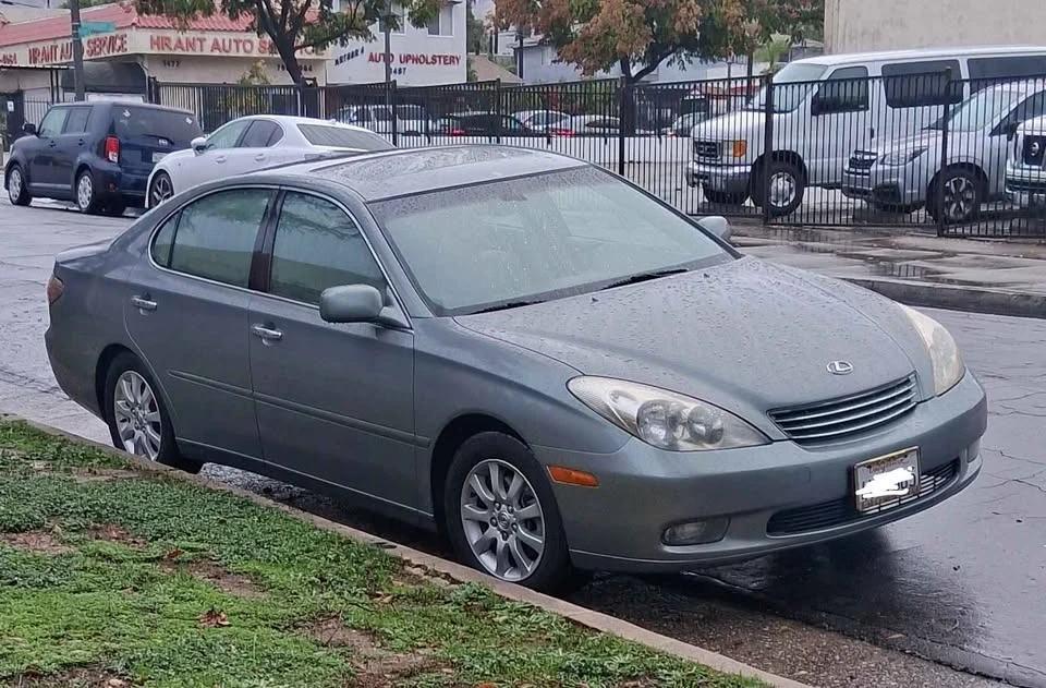2003 Lexus ES 3rd Gen - Image 6 of 18
