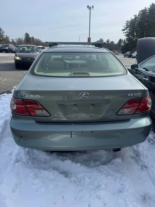 2003 Lexus ES 4th Gen - Image 2 of 7