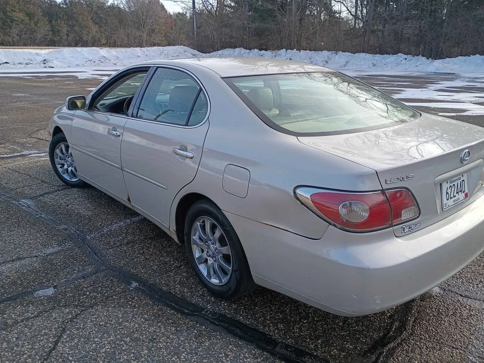 2003 Lexus ES 4th Gen - Image 6 of 17
