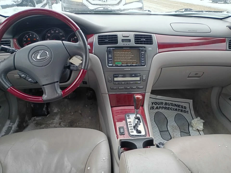2003 Lexus ES 4th Gen - Image 8 of 17