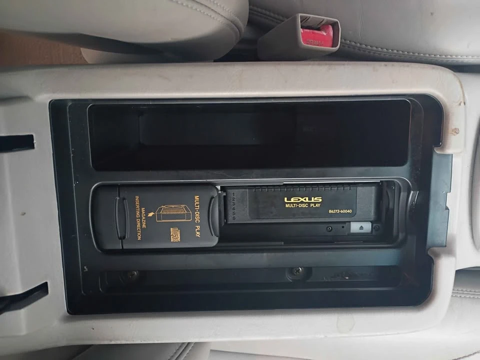 2003 Lexus ES 4th Gen - Image 14 of 17