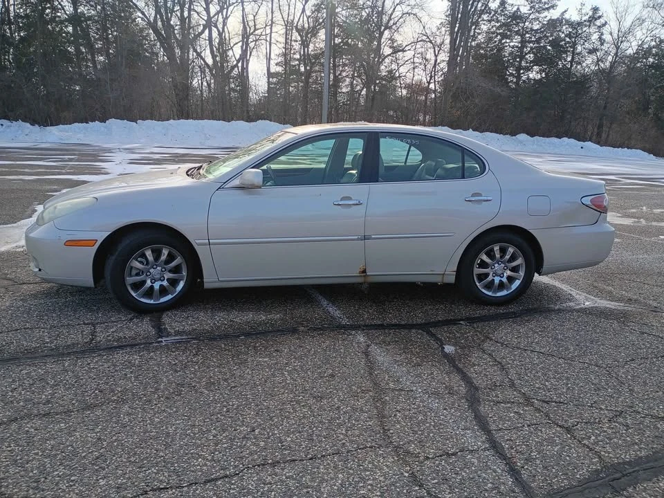 2003 Lexus ES 4th Gen - Image 7 of 17