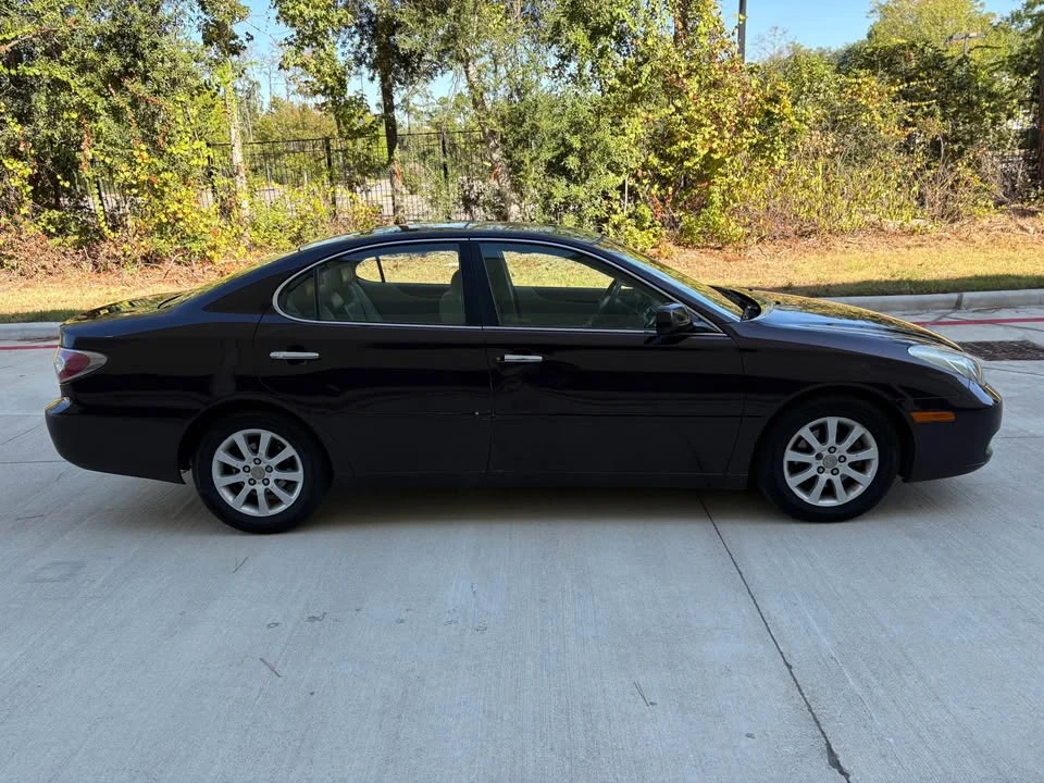 2003 Lexus ES 4th Gen - Image 4 of 10
