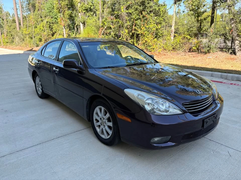 2003 Lexus ES 4th Gen - Image 2 of 10