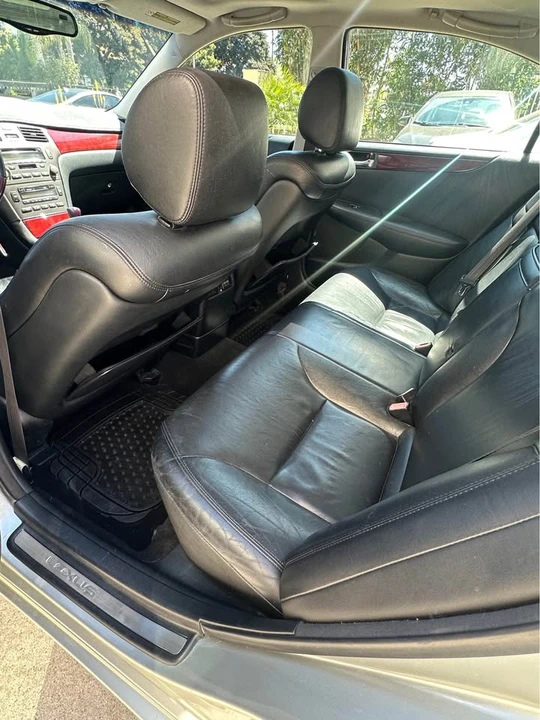 2003 Lexus ES 4th Gen - Image 13 of 16