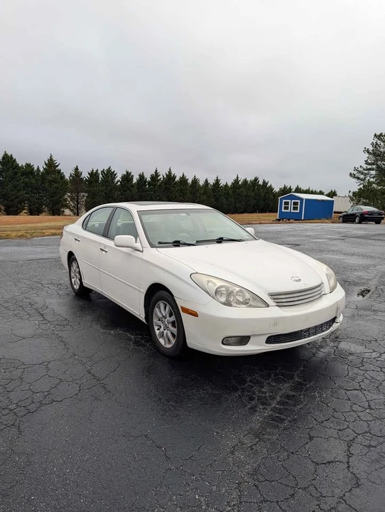 2003 Lexus ES 4th Gen - Image 3 of 13